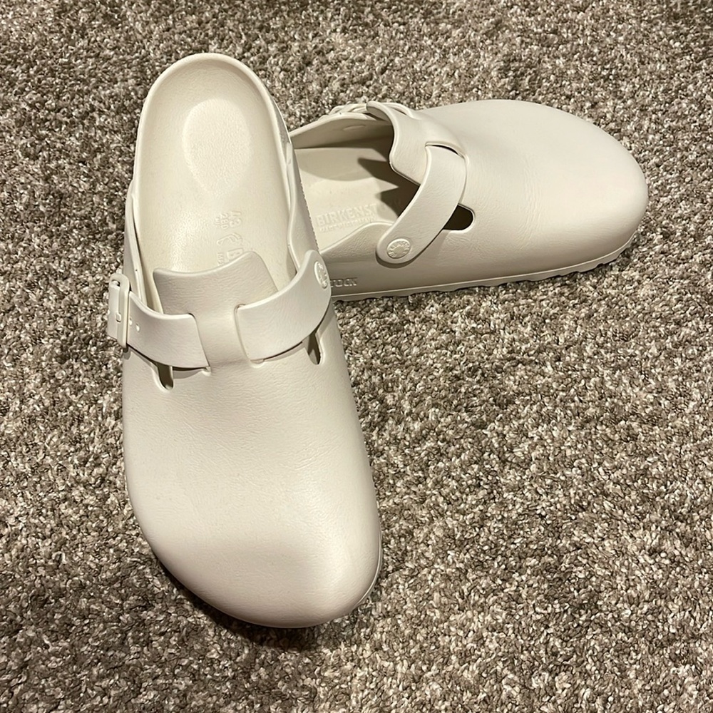 Like new! Birkenstock Boston EVA. Size 43